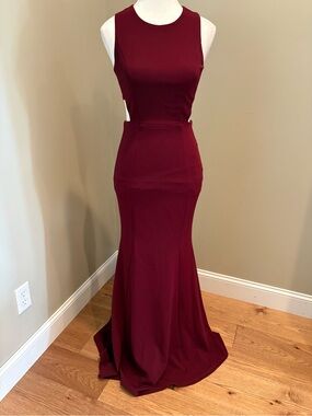 Lulu loving embrace Sleeveless Burgundy Cutout Evening Gown XS Maxi